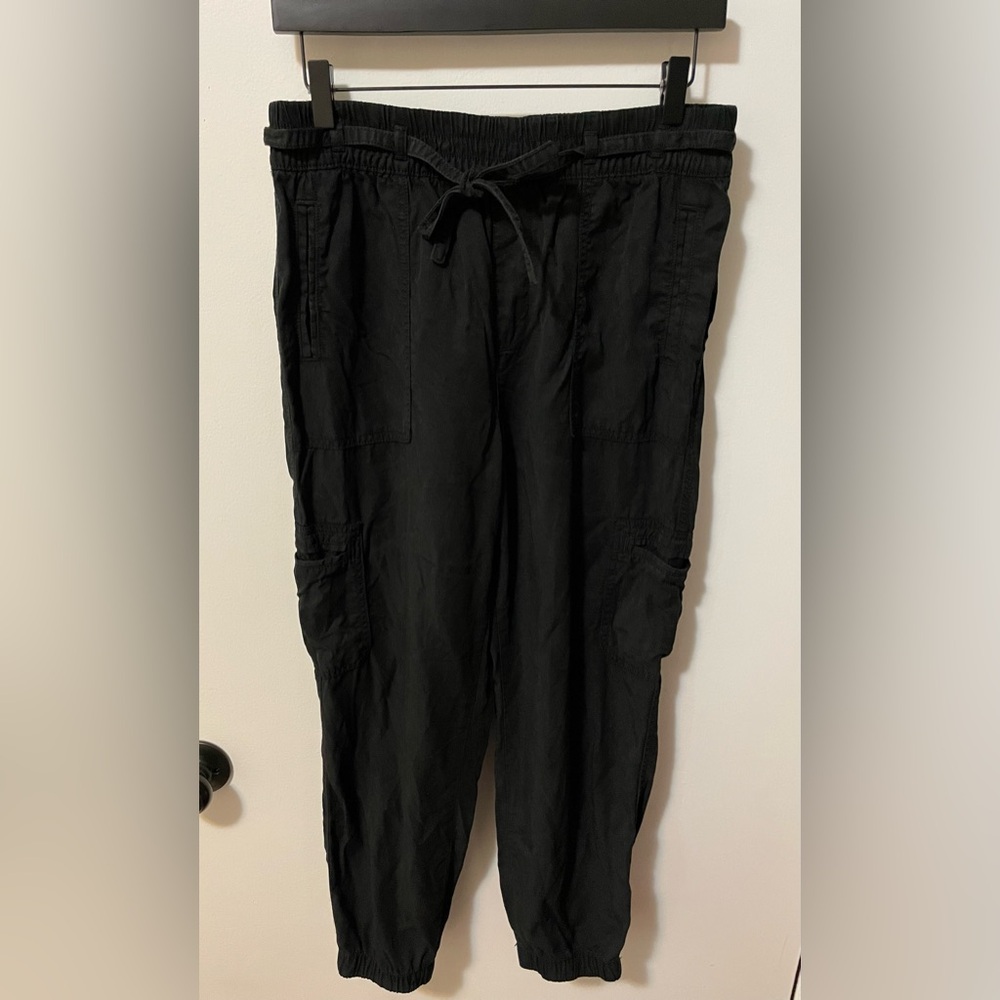 Women’s American Eagle Cargo Joggers